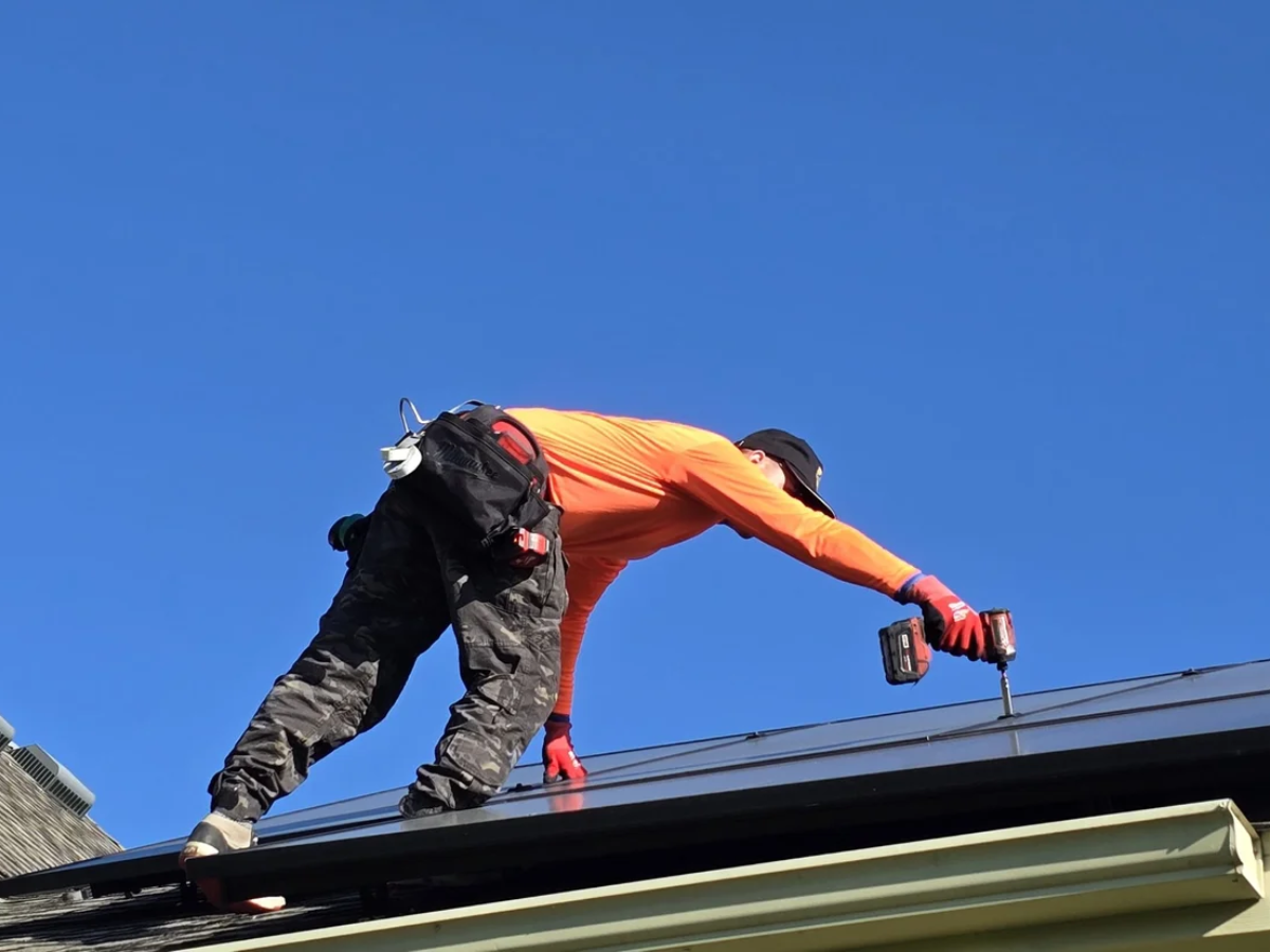 How Many Crew Members Are Needed for Panel Removal Texas | Certified Tech Teams